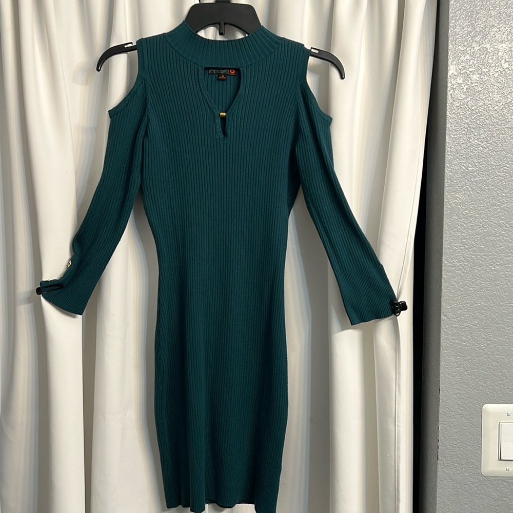 GUESS Size M